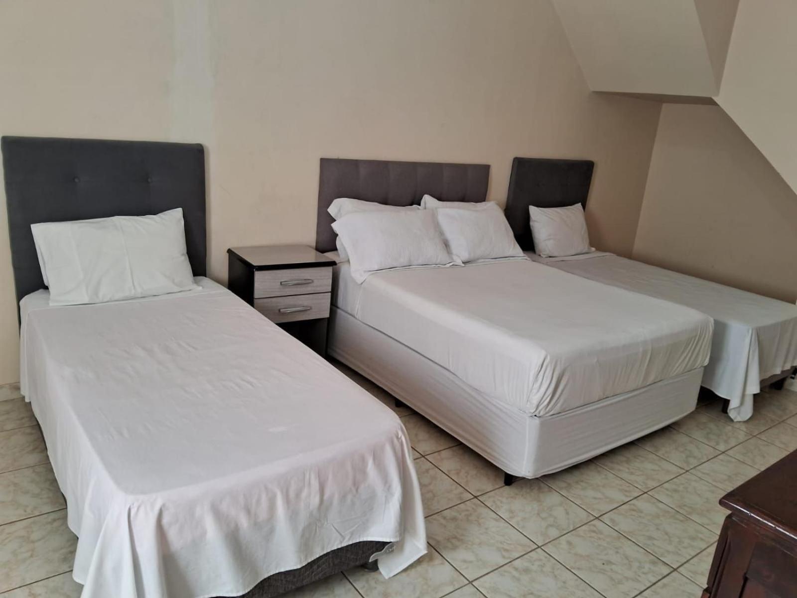 Casa Santa Amelia C/ Garagem Villa Sao Roque  Ngoại thất bức ảnh
